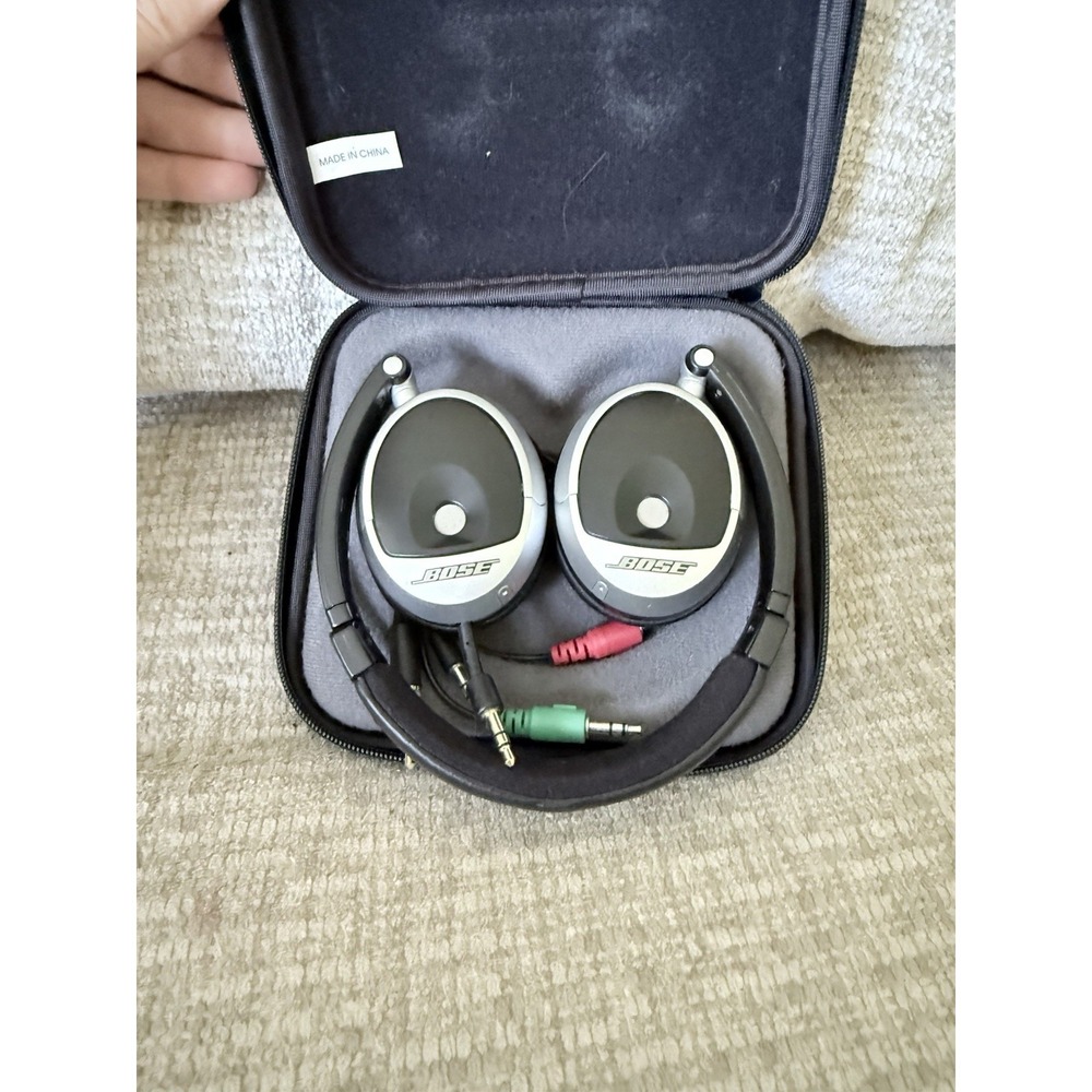 BOSE Triport OE On Ear Headphones 2012 Black Silver & Carry Case